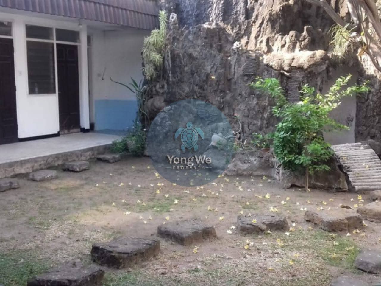 Tampak Depan